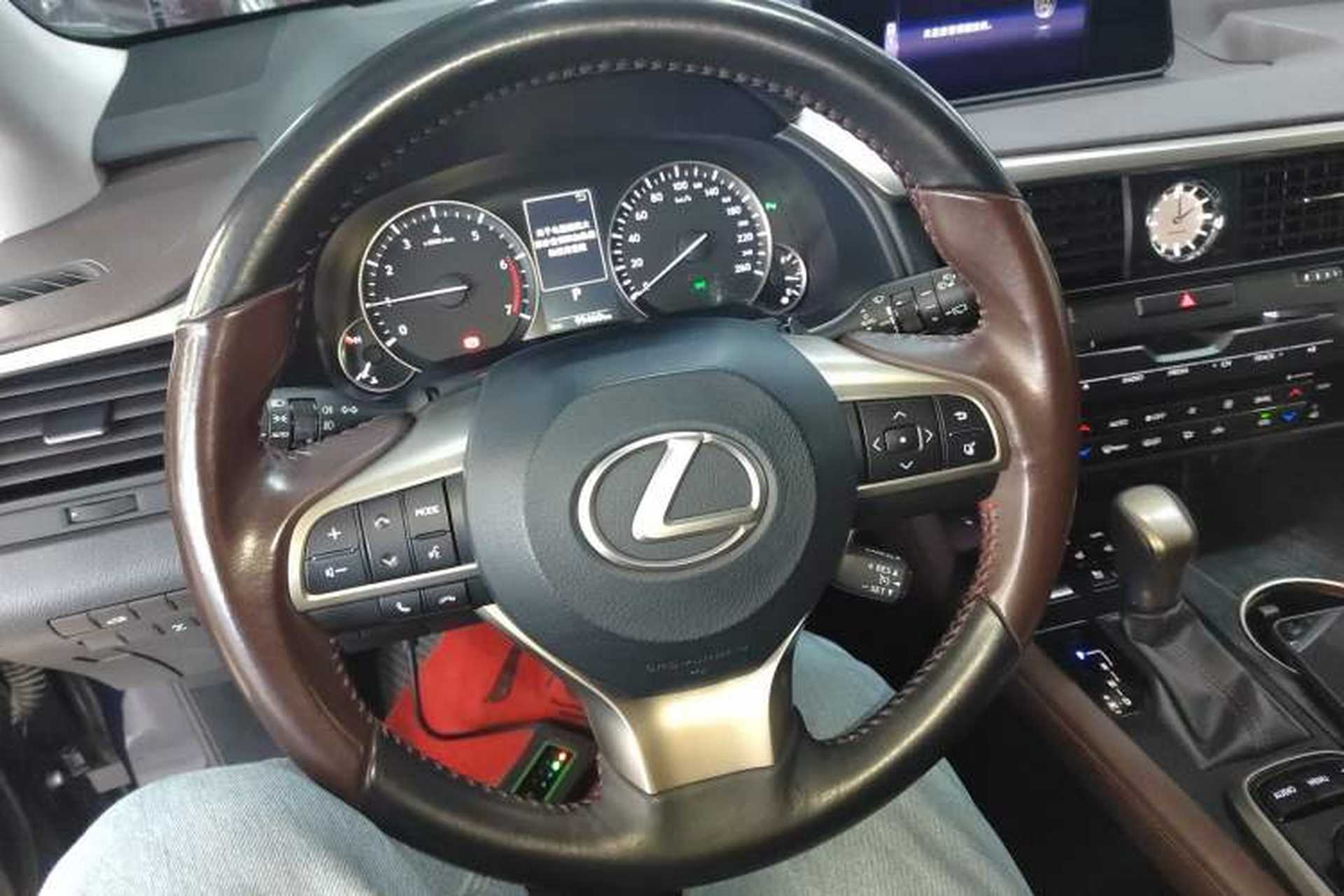 Used Lexus RX 2016 300 4x4 Elegant Edition China VI Steering Wheel