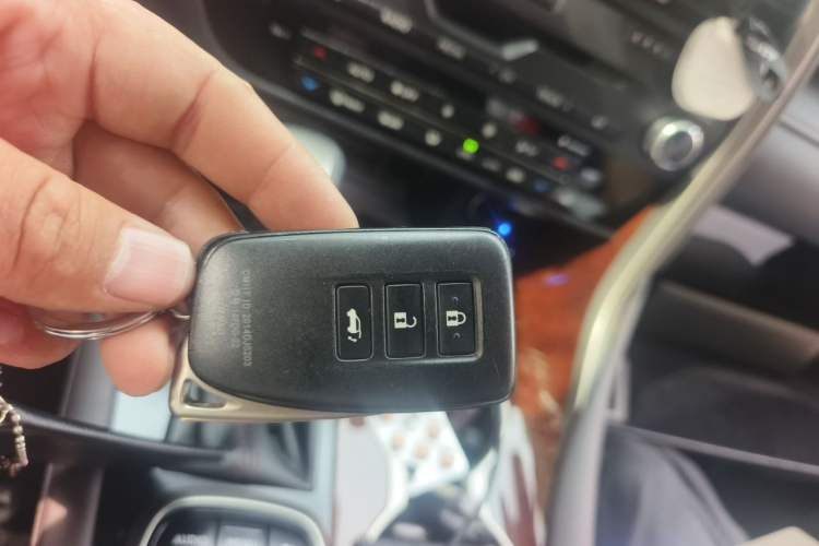 Used Lexus RX 2016 450h Four-Wheel Drive Luxury Edition Vehicle Key