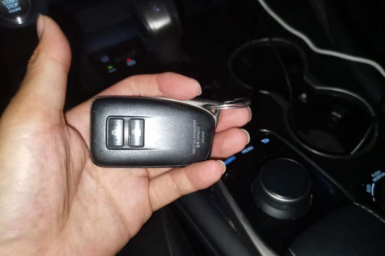 Used Lexus RX 2016 300 Two-Wheel Drive Comfort Edition China VI Standard Vehicle Key