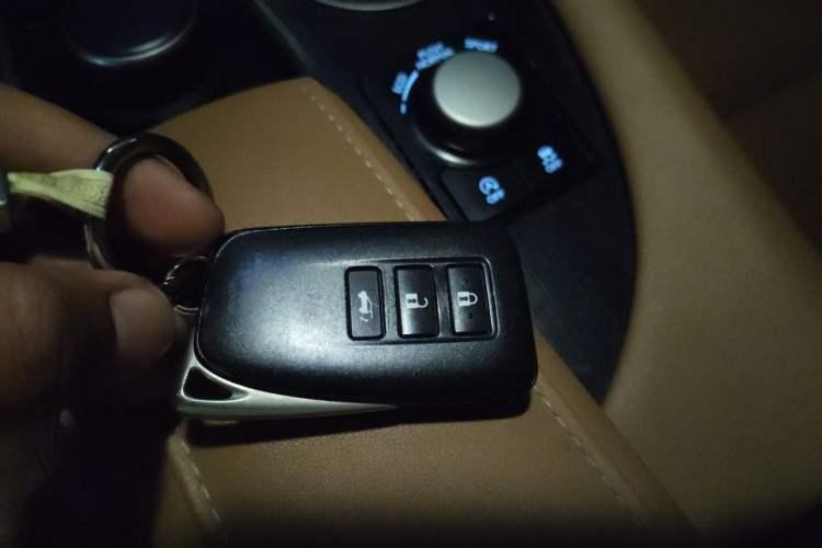 Used Lexus RX 2016 300 4x4 Elegant Edition China V-standard Vehicle Key