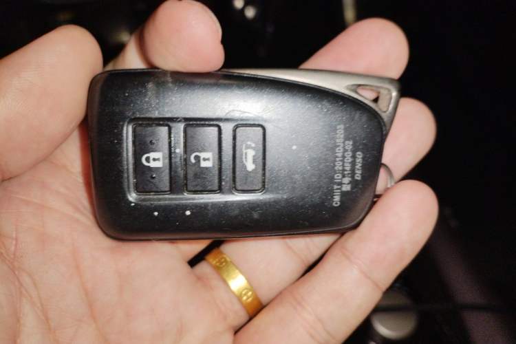 Used Lexus RX 2016 300 4x4 Elegant Edition China VI Vehicle Key