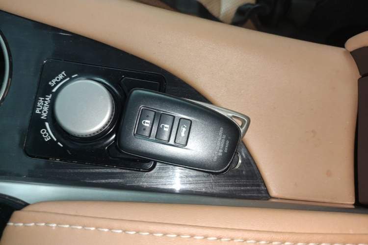 Used Lexus RX 2016 300 4x4 Elegant Edition China V-standard Vehicle Key