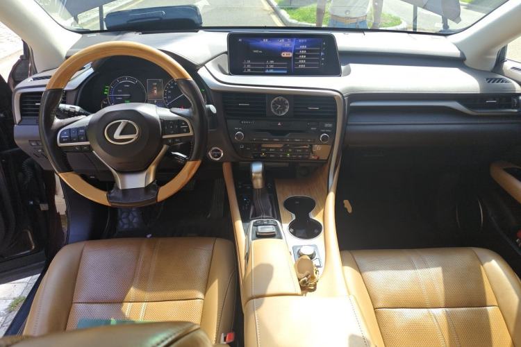 Used Lexus RX 2016 450h Four-Wheel Drive Premium Edition Center Console