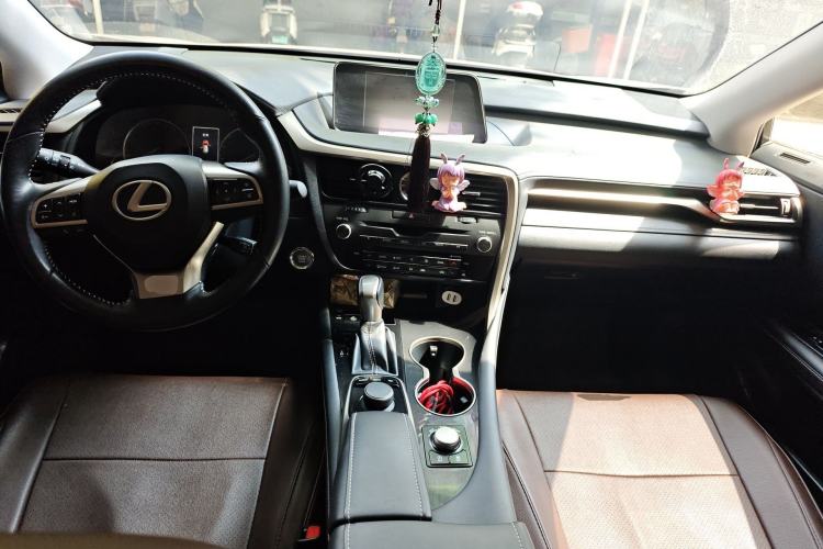Used Lexus RX 2016 300 Two-Wheel Drive Elite Edition China VI Standard Center Console