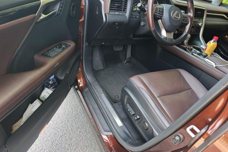 Used Lexus RX 2016 300 4x4 Elegant Edition China V-standard Driver Seat
