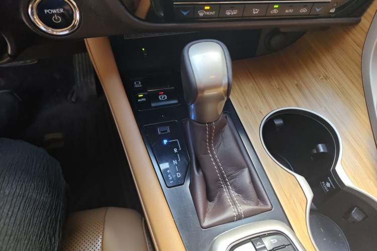 Used Lexus RX 2016 450h Four-Wheel Drive Premium Edition Gear Lever