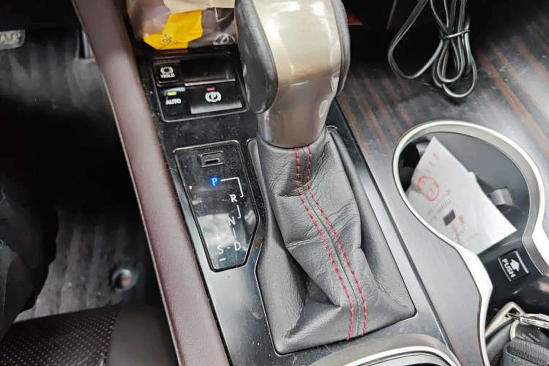Used Lexus RX 2016 450h Four-Wheel Drive Luxury Edition Gear Lever