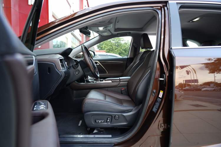Used Lexus RX 2016 300 Two-Wheel Drive Comfort Edition China V Standard Interior 7