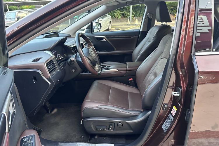 Used Lexus RX 2016 300 Two-Wheel Drive Comfort Edition China V Standard Interior 9