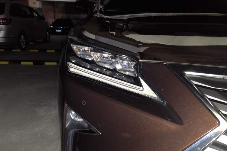 Used Lexus RX 2016 300 4x4 Elegant Edition China VI Right Front Headlight