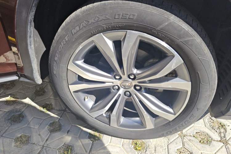 Used Lexus RX 2016 450h Four-Wheel Drive Premium Edition Right Front Wheel Hub