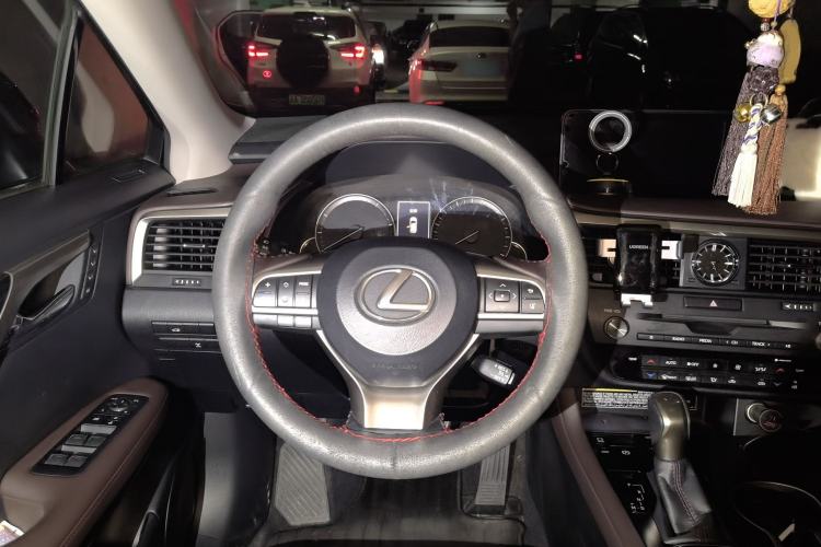 Used Lexus RX 2016 300 4x4 Elegant Edition China VI Steering Wheel