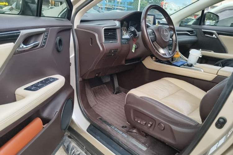 Used Lexus RX 2016 300 4x4 Elegant Edition China V-standard Driver Seat