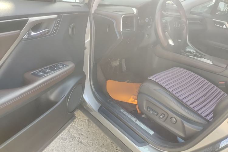Used Lexus RX 2016 300 4x4 Elegant Edition China V-standard Driver Seat