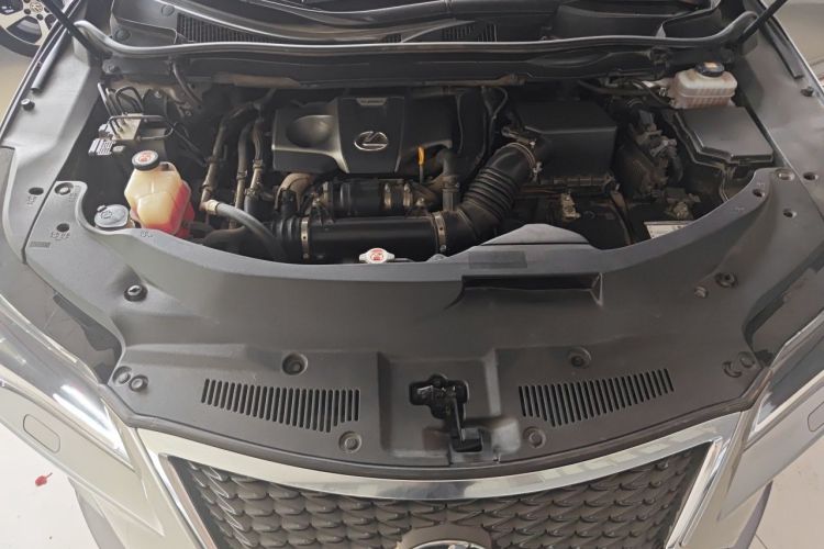 Used Lexus RX 2016 300 4x4 F SPORT Version China V Standard Engine Bay