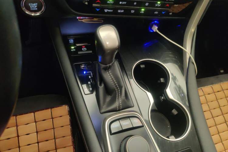 Used Lexus RX 2016 300 Two-Wheel Drive Comfort Edition China V Standard Gear Lever