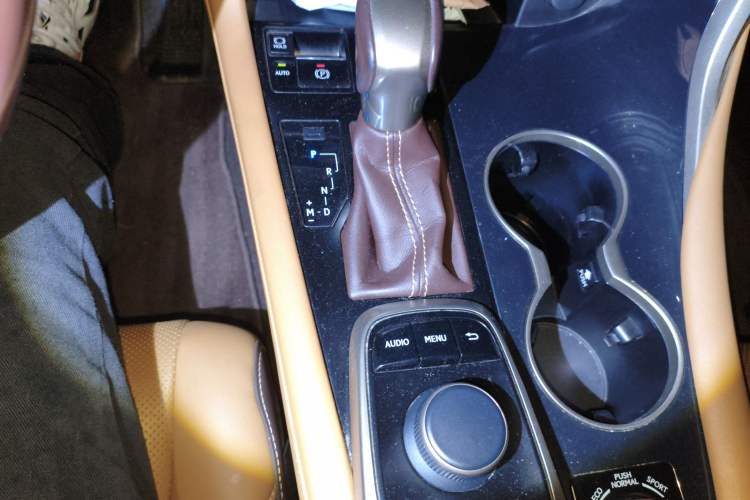 Used Lexus RX 2016 300 4x4 Elegant Edition China V-standard Gear Lever