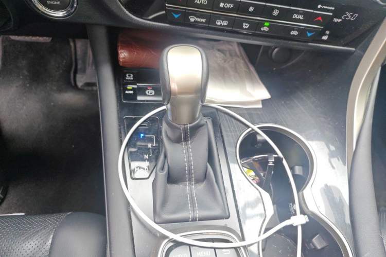 Used Lexus RX 2016 300 Two-Wheel Drive Comfort Edition China V Standard Gear Lever