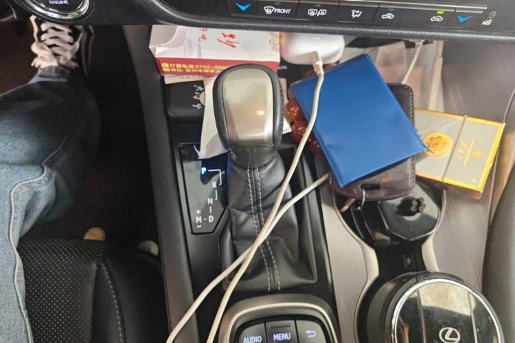 Used Lexus RX 2016 300 4x4 F SPORT Version China V Standard Gear Lever