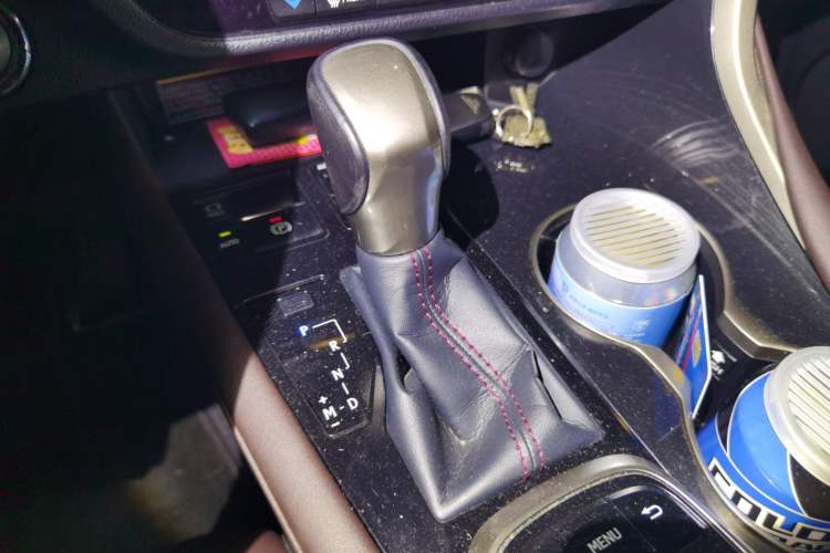 Used Lexus RX 2016 300 4x4 Elegant Edition China V-standard Gear Lever