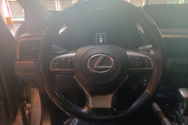 Used Lexus RX 2016 300 Two-Wheel Drive Comfort Edition China V Standard Interior 2