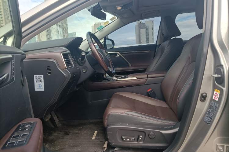 Used Lexus RX 2016 300 Two-Wheel Drive Comfort Edition China V Standard Interior 4