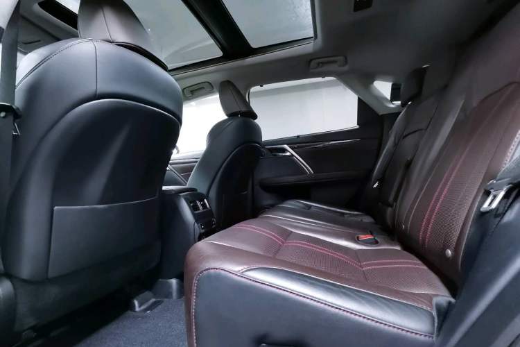 Used Lexus RX 2016 300 4x4 Luxury Edition China V Standard Interior 5