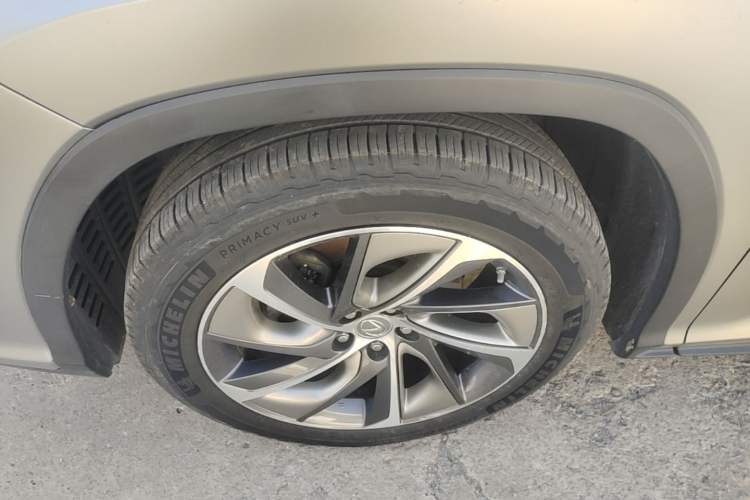 Used Lexus RX 2016 300 4x4 Elegant Edition China V-standard Left Front Wheel Hub