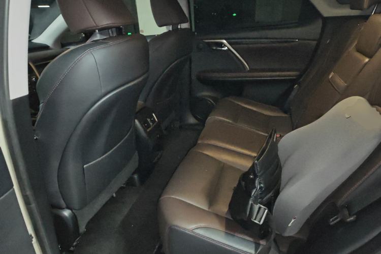 Used Lexus RX 2016 300 4x4 Elegant Edition China V-standard Left Rear Seat