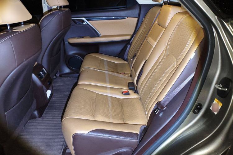 Used Lexus RX 2016 300 4x4 Elegant Edition China V-standard Left Rear Seat