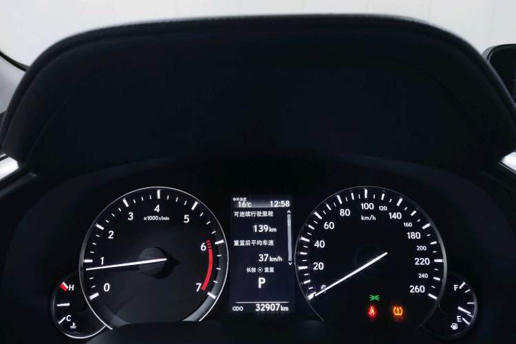 Used Lexus RX 2016 300 4x4 Luxury Edition China V Standard Odometer Close Up