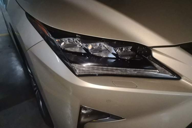 Used Lexus RX 2016 450h Four-Wheel Drive Elegant Edition Right Front Headlight