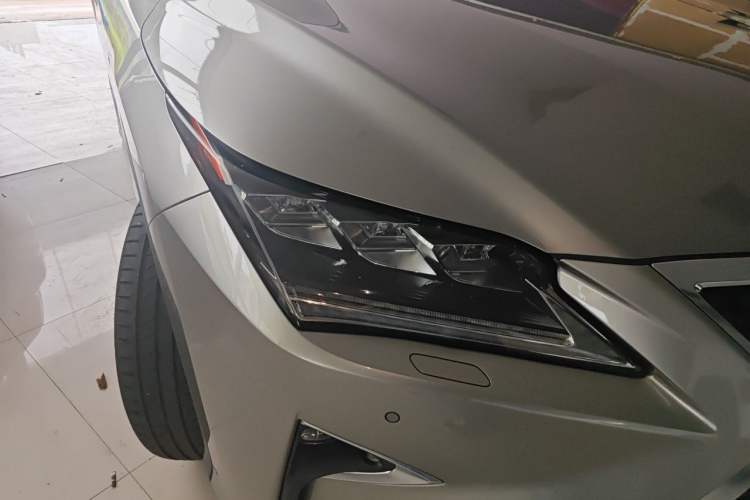 Used Lexus RX 2016 300 4x4 F SPORT Version China V Standard Right Front Headlight