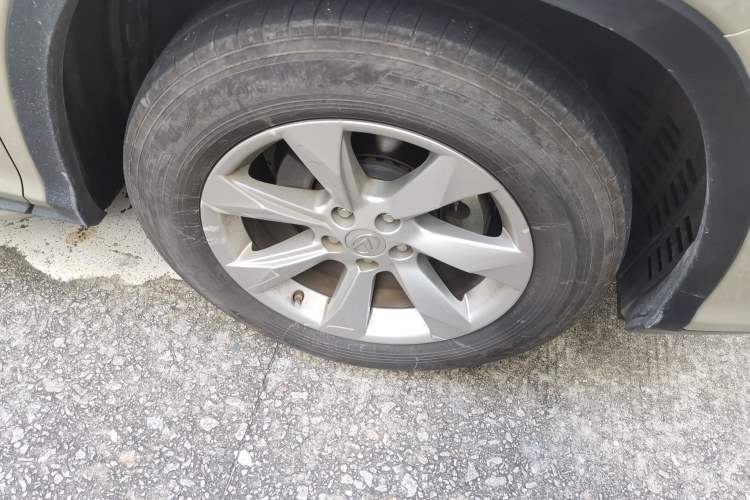 Used Lexus RX 2016 300 Two-Wheel Drive Elite Version China V Standard Right Front Wheel Hub