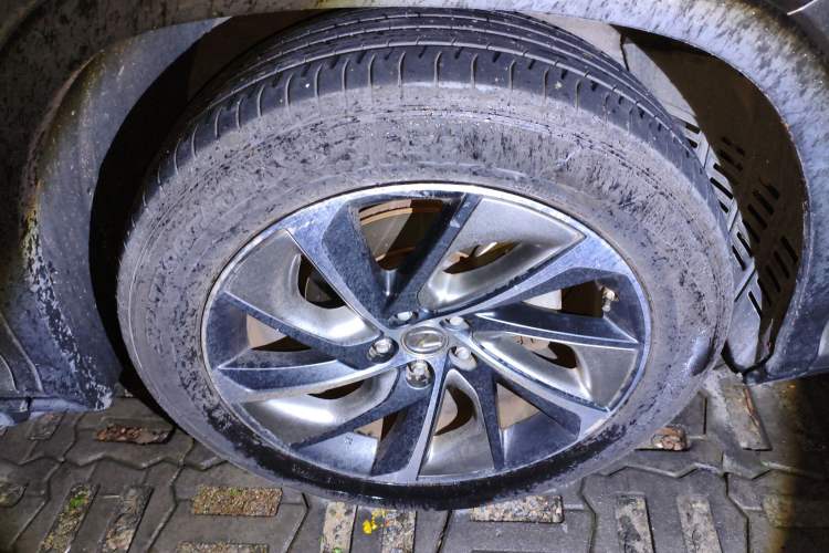 Used Lexus RX 2016 300 4x4 Elegant Edition China V-standard Right Front Wheel Hub