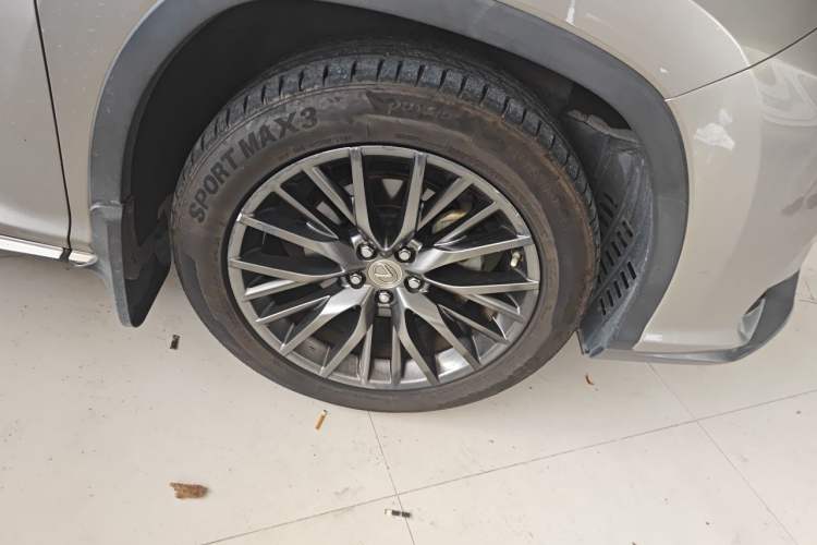 Used Lexus RX 2016 300 4x4 F SPORT Version China V Standard Right Front Wheel Hub