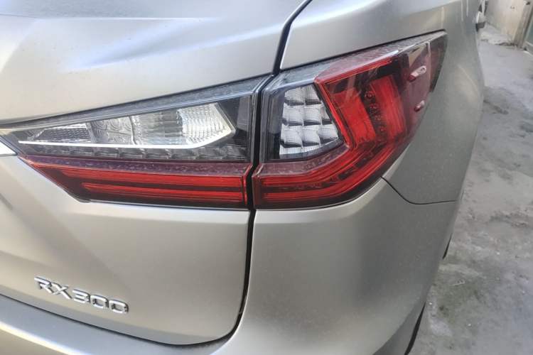 Used Lexus RX 2016 300 4x4 Elegant Edition China V-standard Right Rear Taillight