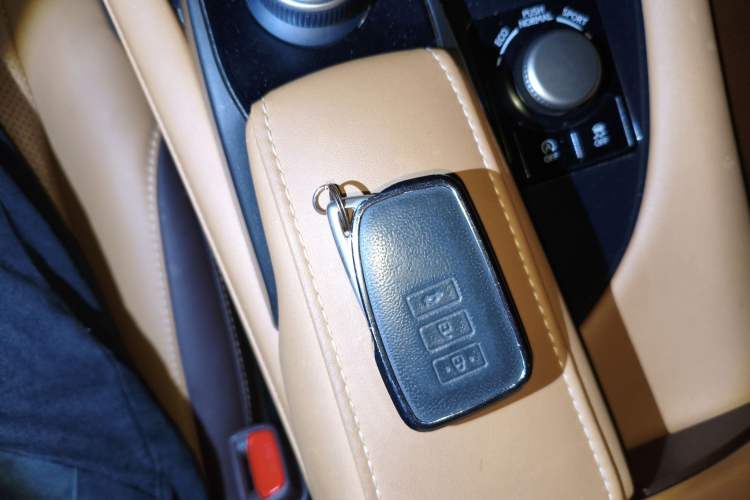 Used Lexus RX 2016 300 4x4 Elegant Edition China V-standard Vehicle Key