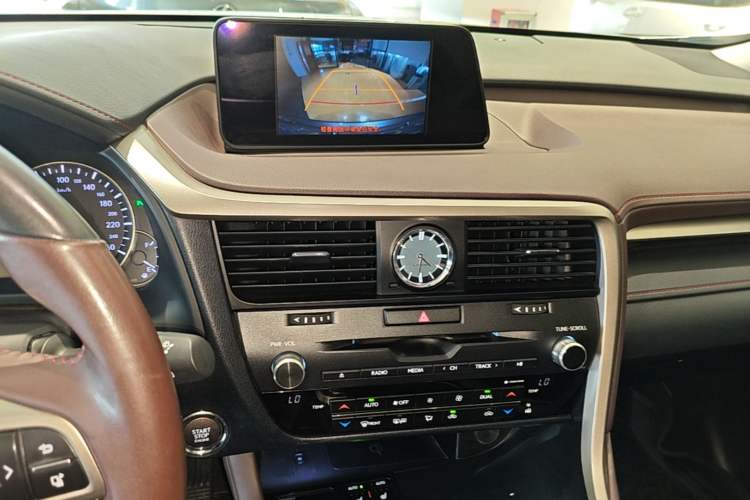 Used Lexus RX 2016 300 4x4 Elegant Edition China V-standard Audio And AC Panel