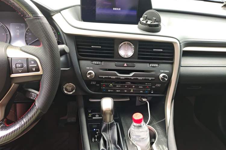 Used Lexus RX 2016 300 Two-Wheel Drive Elite Version China V Standard Audio And AC Panel