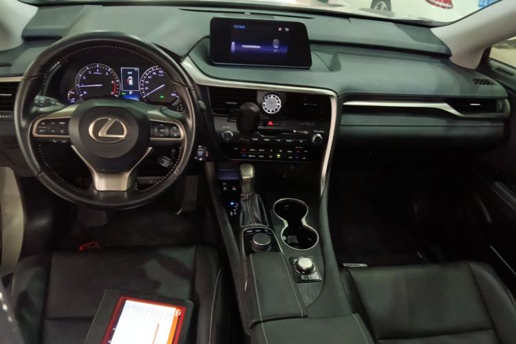 Used Lexus RX 2016 300 Two-Wheel Drive Elite Edition China VI Standard Center Console