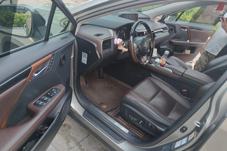 Used Lexus RX 2016 300 4x4 Elegant Edition China V-standard Driver Seat