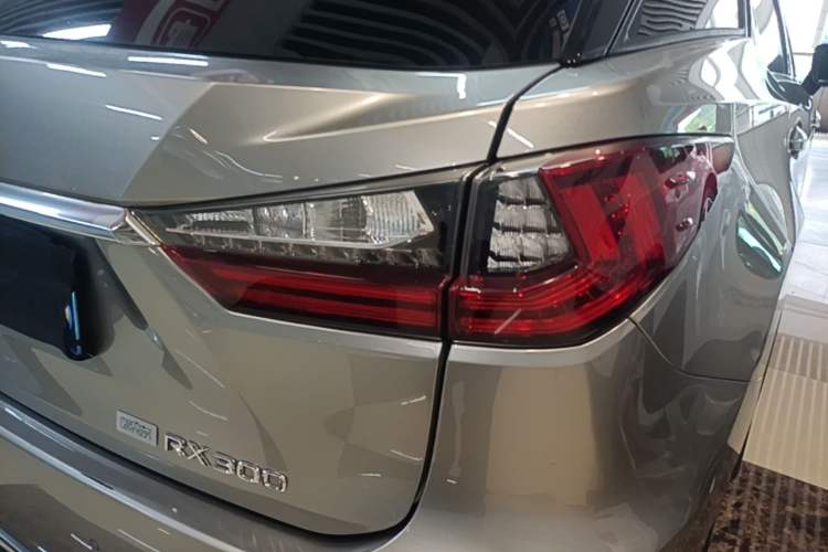 Used Lexus RX 2016 300 4x4 F SPORT Version China V Standard Exterior 3