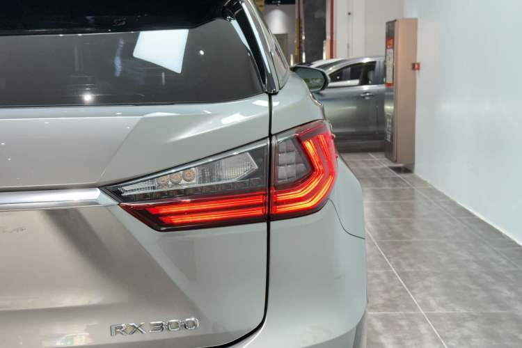 Used Lexus RX 2016 300 4x4 Elegant Edition China V-standard Exterior 7