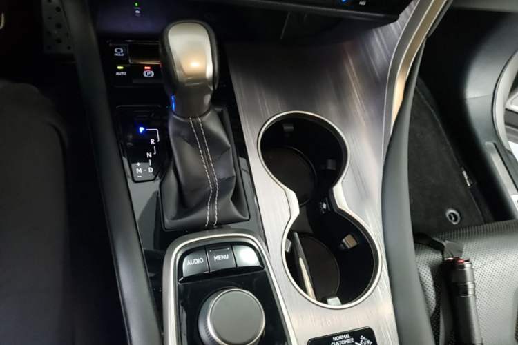 Used Lexus RX 2016 300 4x4 F SPORT Version China V Standard Gear Lever