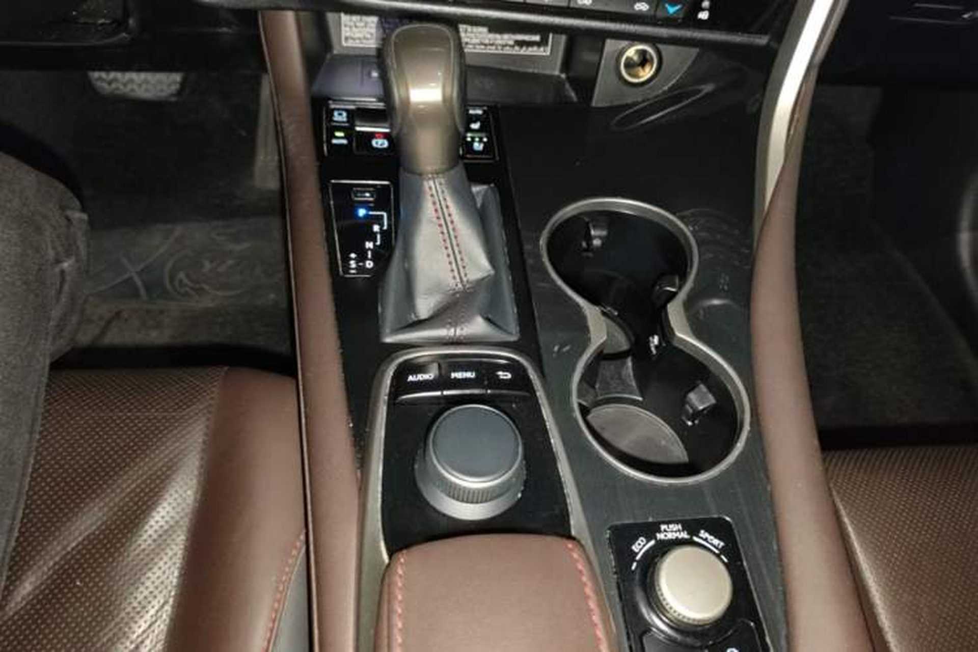Used Lexus RX 2016 450h Four-Wheel Drive Elegant Edition Gear Lever