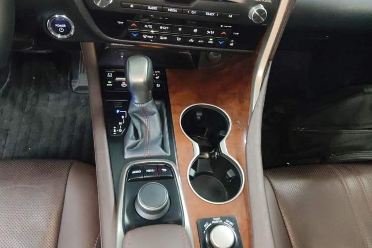 Used Lexus RX 2016 450h Four-Wheel Drive Luxury Edition Gear Lever