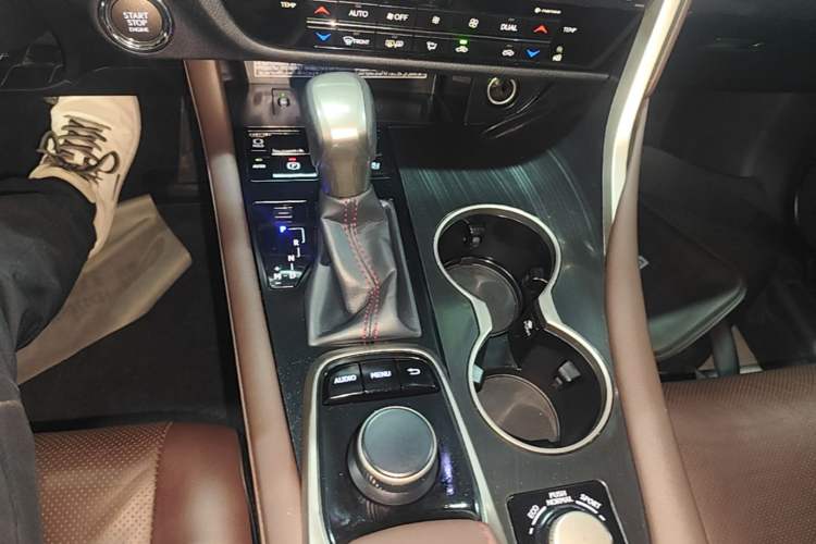 Used Lexus RX 2016 300 4x4 Elegant Edition China V-standard Gear Lever