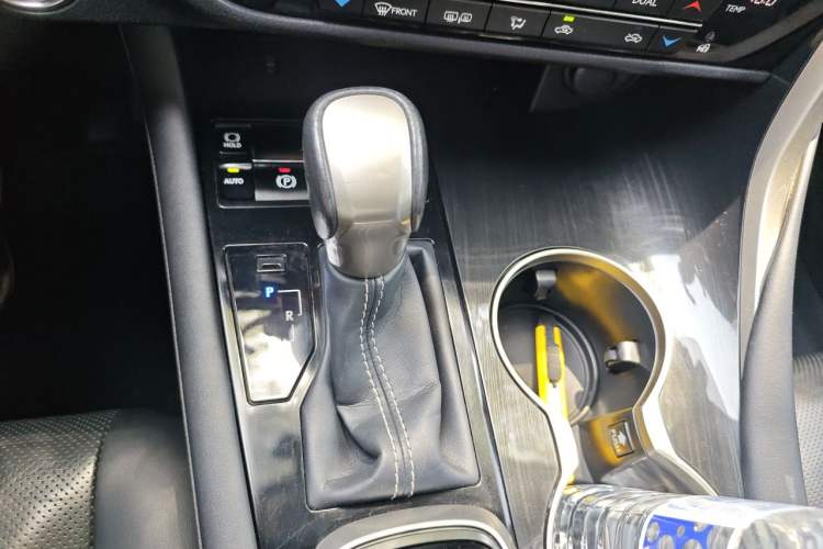 Used Lexus RX 2016 300 4x4 Elegant Edition China VI Gear Lever