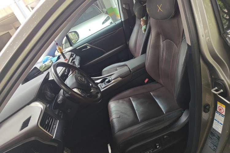 Used Lexus RX 2016 300 4x4 Elegant Edition China VI Left Front Seat